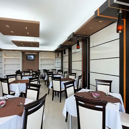 Vemara Club And - Free Parking And Free Access 3* Obzor