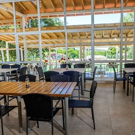 Vemara Club And - Free Parking And Free Access 3* Obzor