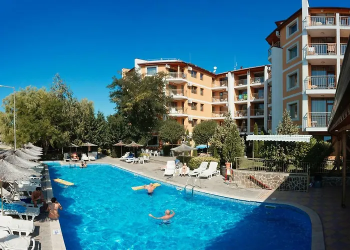 Hotel Vemara Club And - Free Parking And Free Access