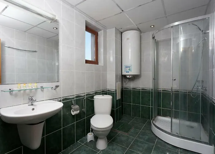 Hotel Vemara Club And - Free Parking And Free Access