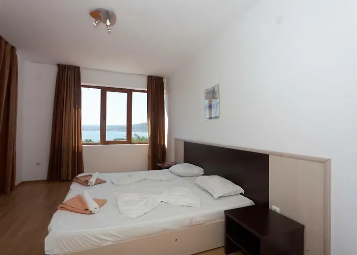 Hotel Vemara Club And - Free Parking And Free Access