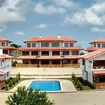 Ξενοδοχείο Vemara Club And - Free Parking And Free Access Obzor