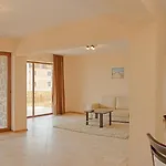Vemara Club And - Free Parking And Free Access Ξενοδοχείο Obzor