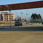 Ξενοδοχείο Vemara Club And - Free Parking And Free Access 3*