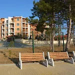 Vemara Club And - Free Parking And Free Access Ξενοδοχείο Obzor