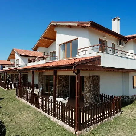 Vemara Club And - Free Parking And Free Access Hotel Byala (Varna)