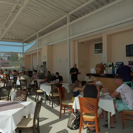 Vemara Club And - Free Parking And Free Access Hotel 3*